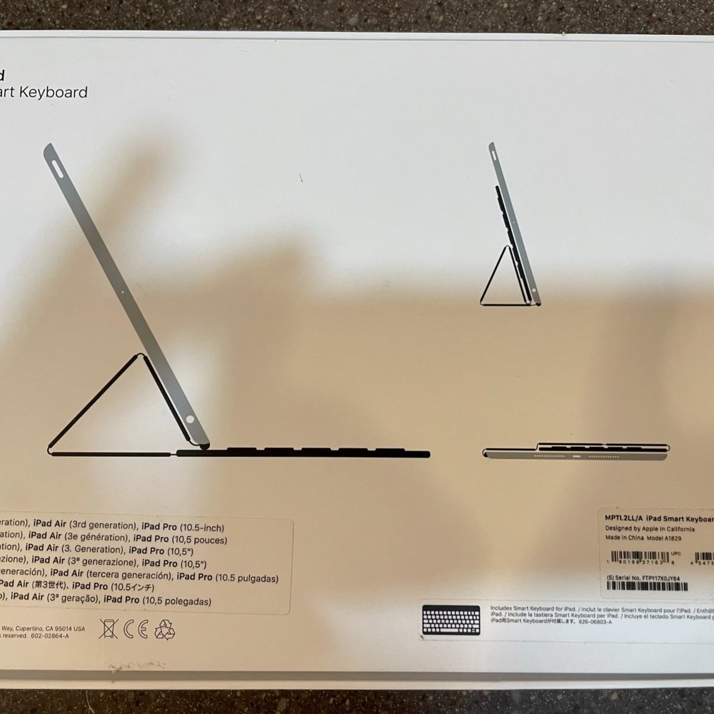 Apple Smart Keyboard Model A1829 - Picture 6 of 8